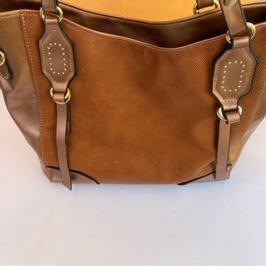 Elegant Brown Leather Handbag